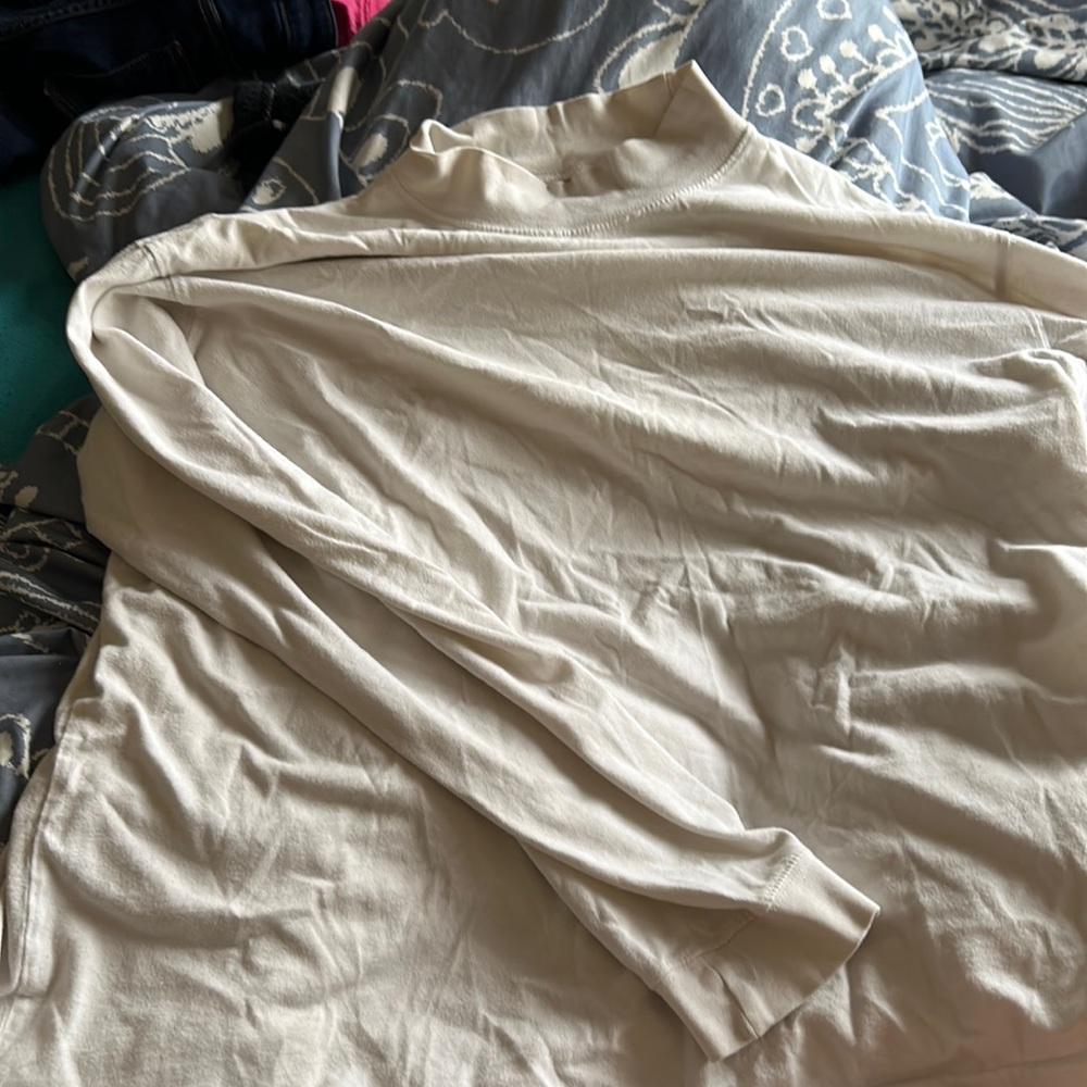 Long sleeve turtle neck, size large